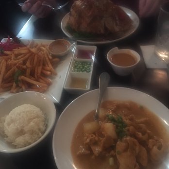 Cravin Thai - Curry massamum, Thai fries, fish basil - Thai Near Me - Hamburg, New Jersey