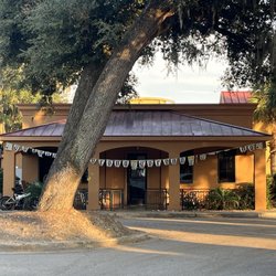 La Nopalera - Restaurant outside seating and entrance