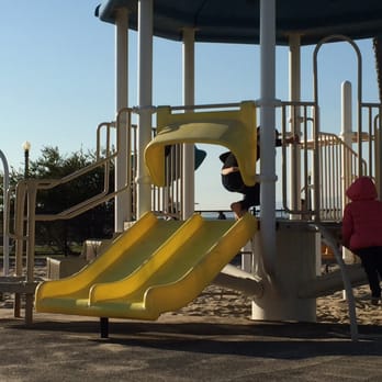 Beach Park 1 - Parks Near Me - Santa Monica, California