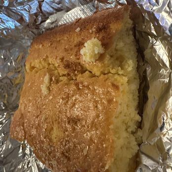R Kitchen - Cornbread - Soul Food Near Me - Lakewood, California R Kitchen - Cornbread - Soul Food Near Me - Lakewood, California