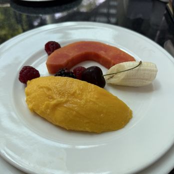 Saks - Fruit mix - Mexican Near Me - Ciudad de México, DIF Saks - Fruit mix - Mexican Near Me - Ciudad de México, DIF