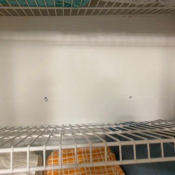 Invitation Homes - Closet shelving with broken brackets/supports - Real Estate Services Near Me - Altamonte Springs, Florida