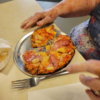 Mainly Pizza - Hawaiian w/red onion - Pizza Near Me - Leeds, Utah