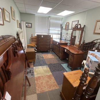 Katie's Kloset - Bedroom Furniture - Thrift Stores Near Me - Clanton, Alabama Katie's Kloset - Bedroom Furniture - Thrift Stores Near Me - Clanton, Alabama
