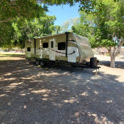 River RV Rentals - TR218 @ Buckskin
