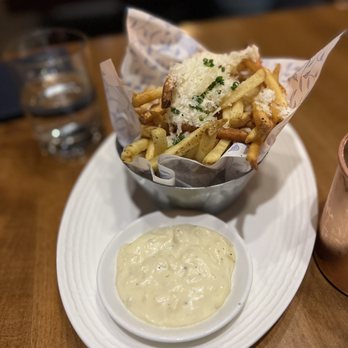 Earls Kitchen + Bar - Truffle Fries - New American Near Me - Bellevue, Washington Earls Kitchen + Bar - Truffle Fries - New American Near Me - Bellevue, Washington