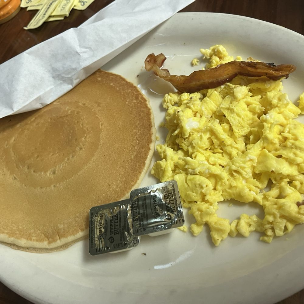 El Rincon - Kids plate - Mexican Near Me - Castroville, Texas