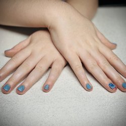 Nailed by Shell - Kids gel mani