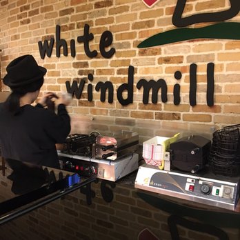 White Windmill - Making taiyaki - Bakeries Near Me - Doraville, Georgia