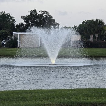 Brazoria Lakes RV Resort by QRV - RV Parks Near Me - Brazoria, Texas