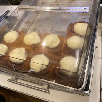 Kihei Caffe - The cinnamon rolls - Hawaiian Near Me - Kihei, Hawaii
