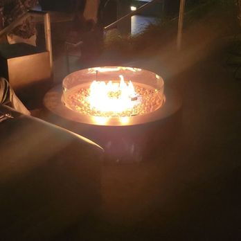Edgemar - Outside for a chill hang by the bonfire - Seafood Near Me - Santa Monica, California