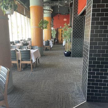 Alma Gaucha - Another shot of the dining area. - Steakhouses Near Me - Boston, Massachusetts