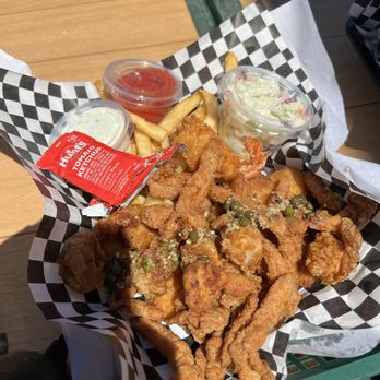 Friday's Crabhouse - Captain's Platter - pretty normal fried food - Seafood Near Me - Friday Harbor, Washington Friday's Crabhouse - Captain's Platter - pretty normal fried food - Seafood Near Me - Friday Harbor, Washington