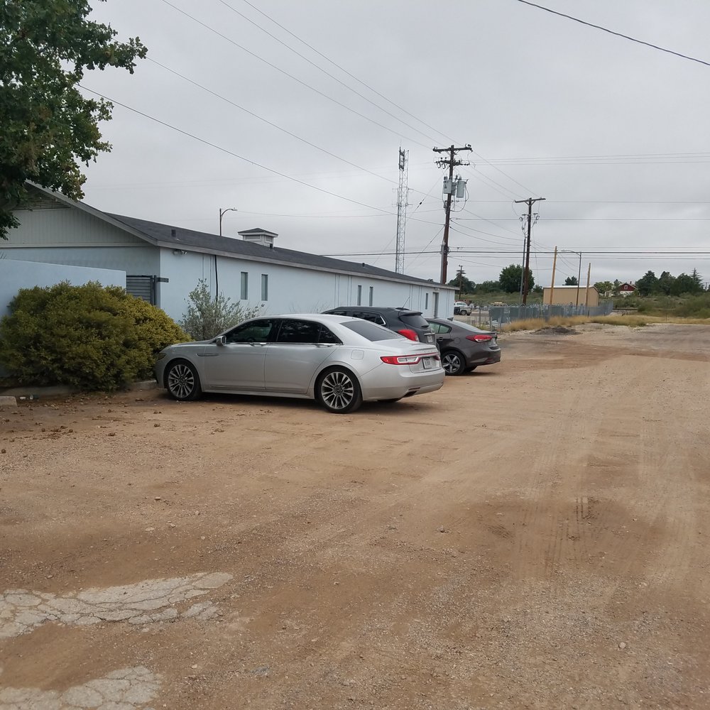 Thunderbird Hotel - No paved parking. Entry is the opening in front of cars in photo. - Hotels Near Me - Marfa, Texas Thunderbird Hotel - No paved parking. Entry is the opening in front of cars in photo. - Hotels Near Me - Marfa, Texas