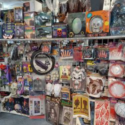Curiosity Shop - Celebrating Halloween all year around to fulfil all your spooky needs