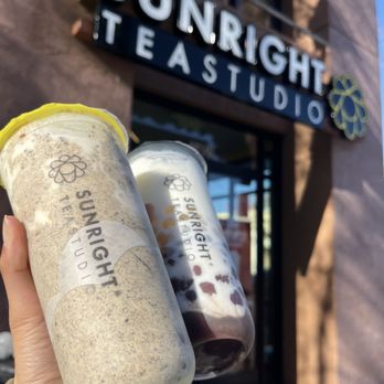 Sunright Tea Studio- San Jose - Oreo brûlée / Hokkaido red bean frostie - Bubble Tea Near Me - San Jose, California Sunright Tea Studio- San Jose - Oreo brûlée / Hokkaido red bean frostie - Bubble Tea Near Me - San Jose, California