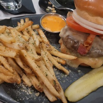 Michael's Cafe - California Turkey Burger - American Near Me - Timonium, Maryland Michael's Cafe - California Turkey Burger - American Near Me - Timonium, Maryland