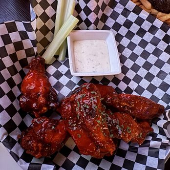 Imperial Kitchen and Bar - Buffalo wings - Cocktail Bars Near Me - Seattle, Washington