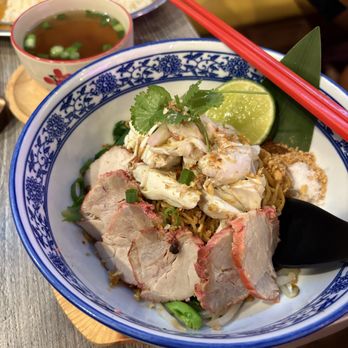Chiang Rai - (#25) Bamii Pu Moo Dang - BBQ Pork, Crab Meat, Egg Noodles, Bean Sprout, Chinese Broccoli, Cashew Nut, and Side of Soup - Thai Near Me - Tustin, California