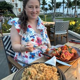 Full lobster with fried garlic rice as recommended