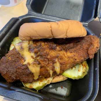Dave's Hot Chicken - Slider, spicy level reaper - Chicken Shop Near Me - Escondido, California Dave's Hot Chicken - Slider, spicy level reaper - Chicken Shop Near Me - Escondido, California