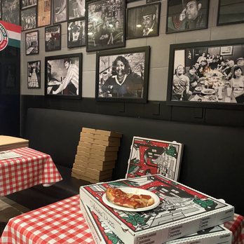 Pizza Bar - The best pepperoni pizza!! - Pizza Near Me - Laguna Beach, California Pizza Bar - The best pepperoni pizza!! - Pizza Near Me - Laguna Beach, California