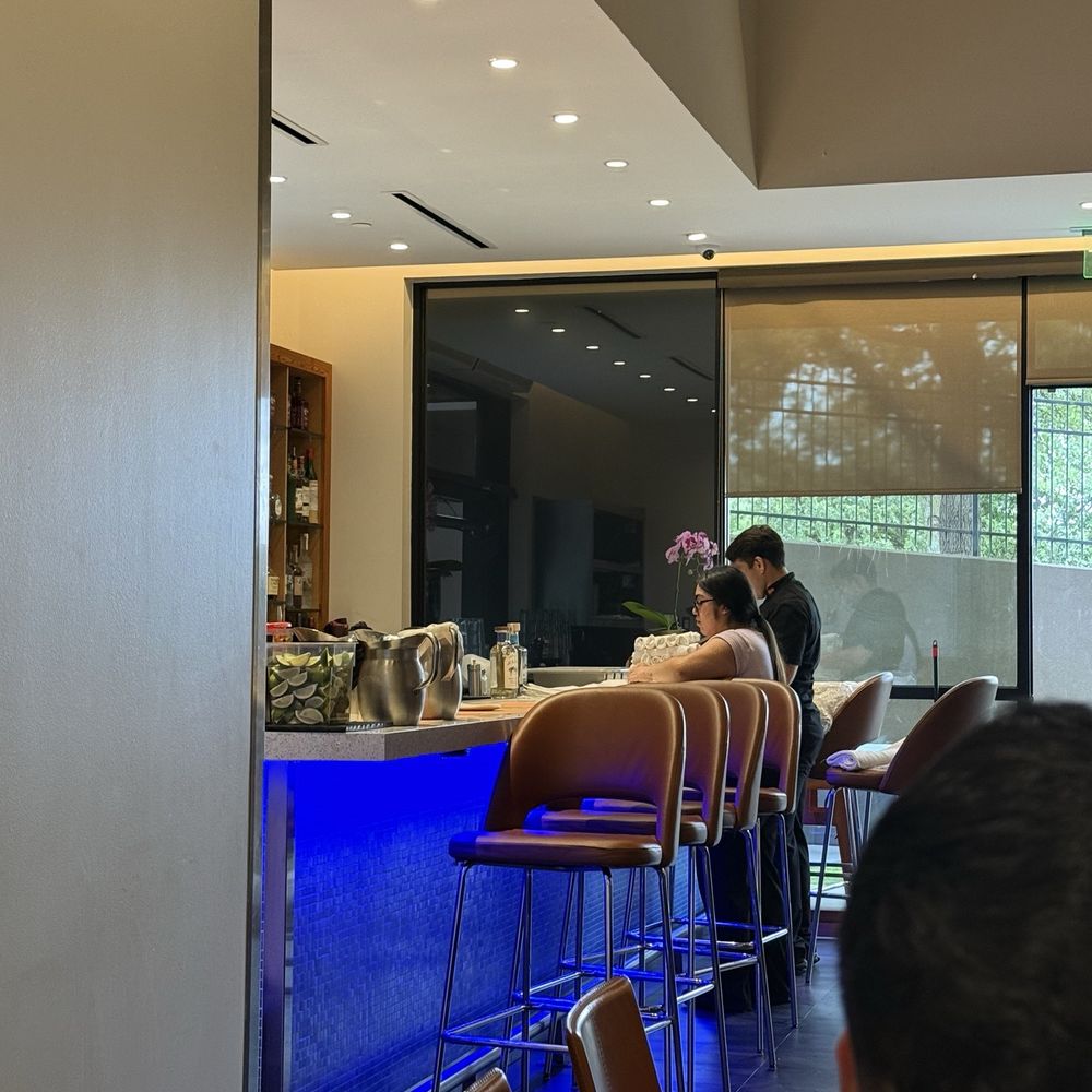 Mesero - Southlake - Bar area - Mexican Near Me - Southlake, Texas Mesero - Southlake - Bar area - Mexican Near Me - Southlake, Texas