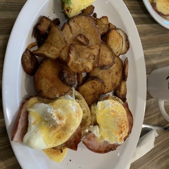@ The Diner - Eggs Benedict - Breakfast & Brunch Near Me - Orlando, Florida