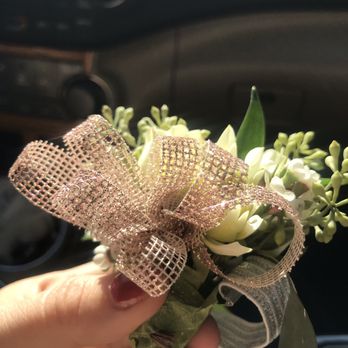 Glendora Florist - One ribbon still inside out after being fixed and I had to push the wiring sticking out the bottom to the side. - Florists Near Me - Glendora, California Glendora Florist - One ribbon still inside out after being fixed and I had to push the wiring sticking out the bottom to the side. - Florists Near Me - Glendora, California