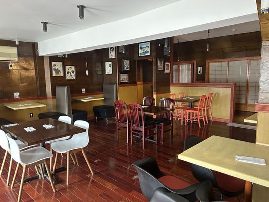 Nama Noodle Bar by null