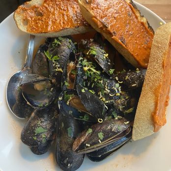 Element - Mussels - New American Near Me - Sutter Creek, California
