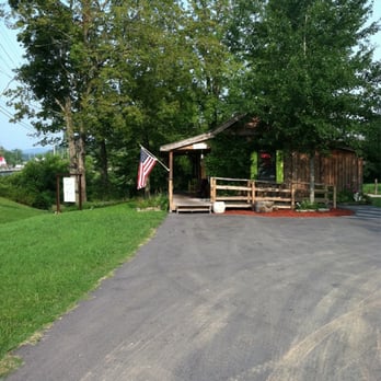Cakes by Bakin Bishop - Bakeries Near Me - Pigeon Forge, Tennessee Cakes by Bakin Bishop - Bakeries Near Me - Pigeon Forge, Tennessee