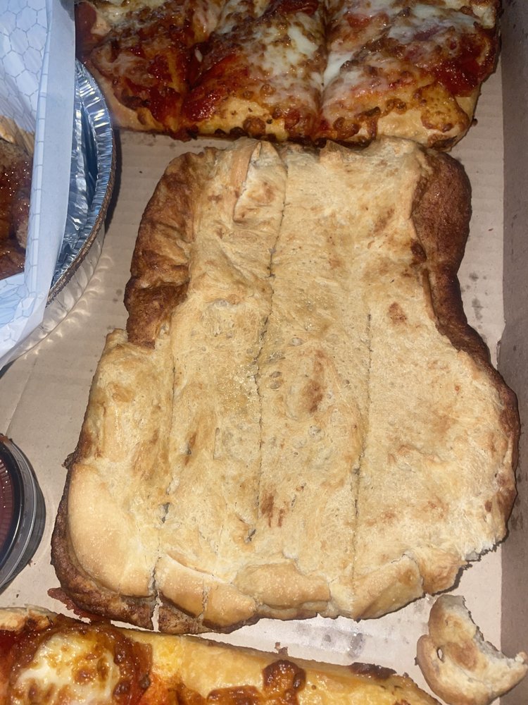 PIZZA HUT Updated September 2024 17 Reviews 6230 Zebulon Rd