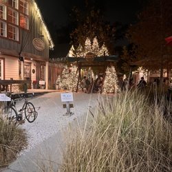 Woodwright Brewing Company - Beautiful atmosphere for the holidays