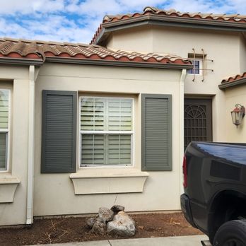 Soto Painting - The shutters are painted - Painters Near Me Soto Painting - The shutters are painted - Painters Near Me