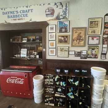 Dayne's Craft Barbecue - Cozy ambiance - Barbeque Near Me - Aledo, Texas