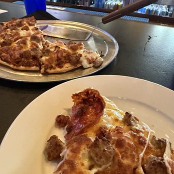 Ale Emporium - Pizza - Pizza Near Me - Avon, Indiana