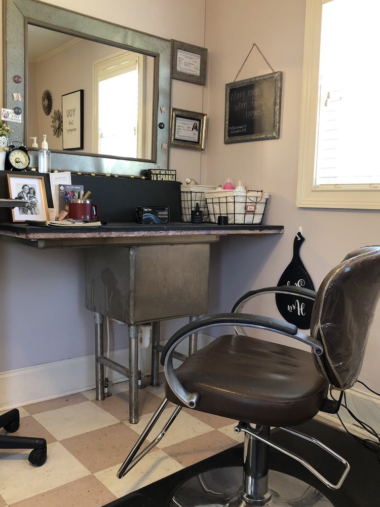 BEAUTIES ON THE BLVD Updated August 2024 210 Brown St, Gaffney