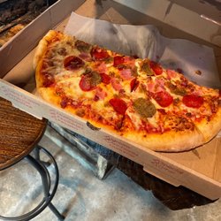 Mactown Pizza Plus - Supreme meat. Pizza