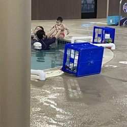 South Bay Aquatics - Hazel singing a song to put our daughter in the water