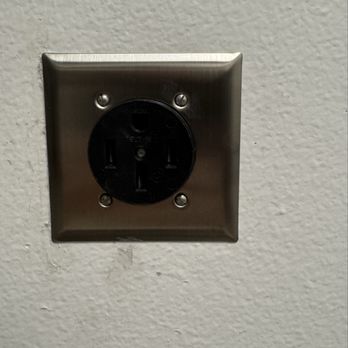 Redline Electric - 220v outlet for Tesla charger - Electricians Near Me - Huntington Beach, California Redline Electric - 220v outlet for Tesla charger - Electricians Near Me - Huntington Beach, California
