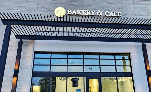 RT Bakery & Cafe by null