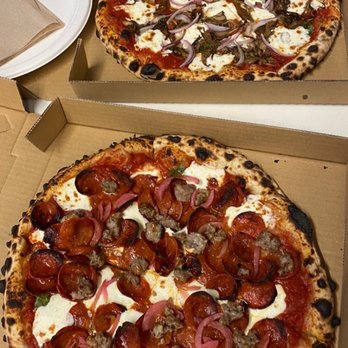 Bettina - Mushroom on top and meat lovers on the bottom - Pizza Near Me - Santa Barbara, California Bettina - Mushroom on top and meat lovers on the bottom - Pizza Near Me - Santa Barbara, California