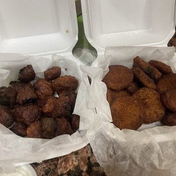 Ray's Pizza - Fried Mushrooms (12) Fried Zucchini (12) - Pizza Near Me - Surprise, Arizona Ray's Pizza - Fried Mushrooms (12) Fried Zucchini (12) - Pizza Near Me - Surprise, Arizona