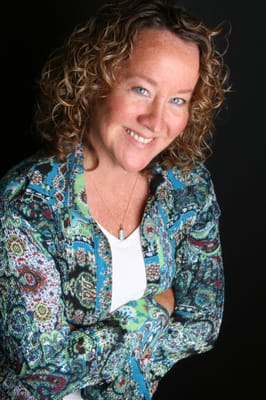 Christine Volz - CURB Real Estate