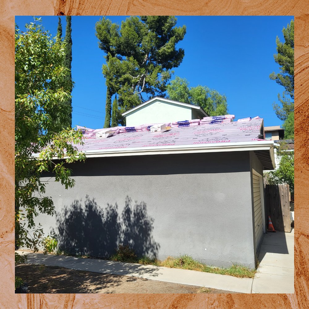 Slide of Arnol's Roofing