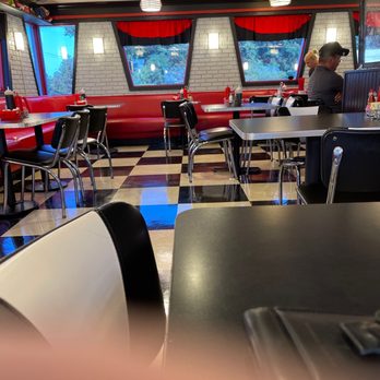 Shorty's Diner - Dining room - Diners Near Me - Williamsburg, Virginia Shorty's Diner - Dining room - Diners Near Me - Williamsburg, Virginia