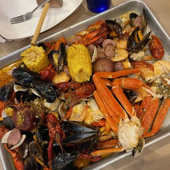 Crazy Crab - Crazy Crab Seafood Combo - Cajun/Creole Near Me - Fairfax, Virginia