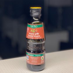 House of Spice - Toasted sesame oil Excellent with grated ginger root, white pepper, lemon juice, Himalayan mixed into a gem trio lettuce